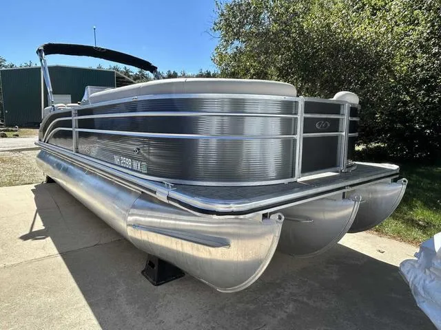 Slide: The Image of Harris Cruiser 250 2021 - 4