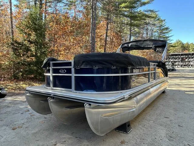 Slide: The Image of Harris Cruiser 250 2021 - 2