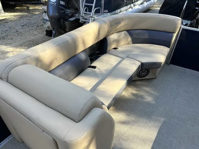 Slide: The Image of Harris Cruiser 250 2021 - 5