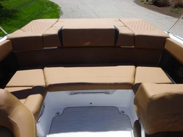 Slide: The Image of Four Winns H2 2025 - 21