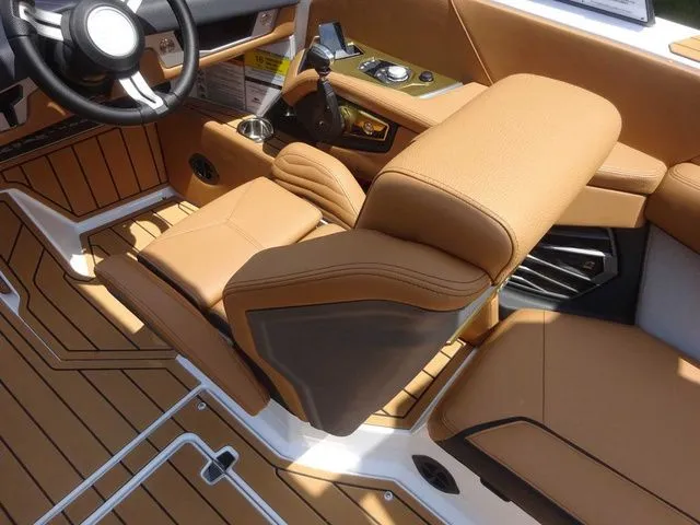 Slide: The Image of Nautique G23 2025 - 27