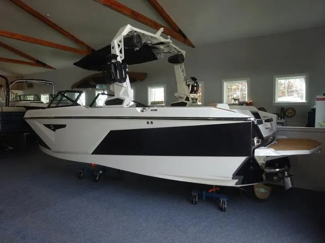 Slide: The Image of Nautique Super Air Nautique S21 2024 - 3