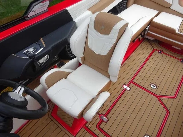 Slide: The Image of Nautique G23 2021 - 28