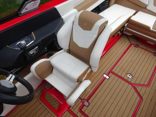 Slide: The Image of Nautique G23 2021 - 29