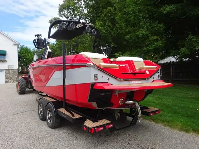 Slide: The Image of Nautique G23 2021 - 5