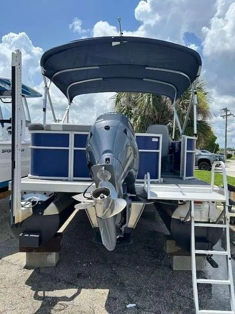 Slide: The Image of Bennington 21 SX 2020 - 4