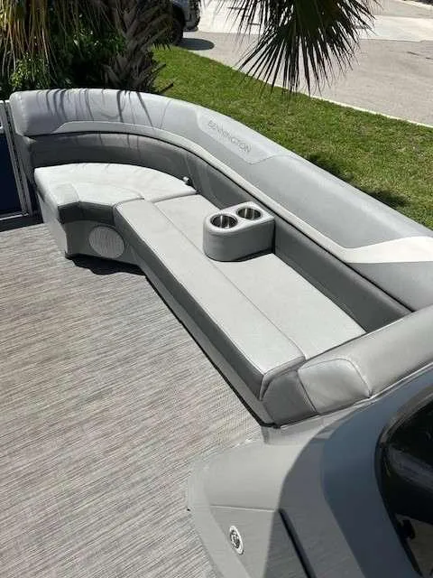 Slide: The Image of Bennington 21 SX 2020 - 5