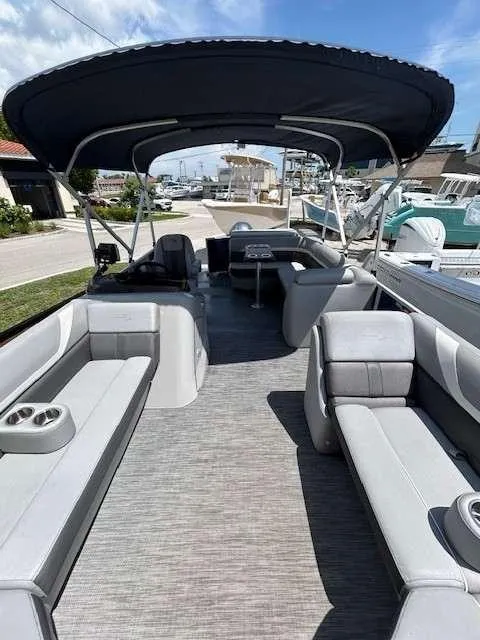 Slide: The Image of Bennington 21 SX 2020 - 7