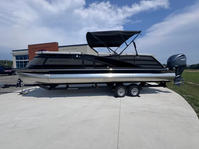 The Image of Bennington 27QFBAX2 2024 - 1