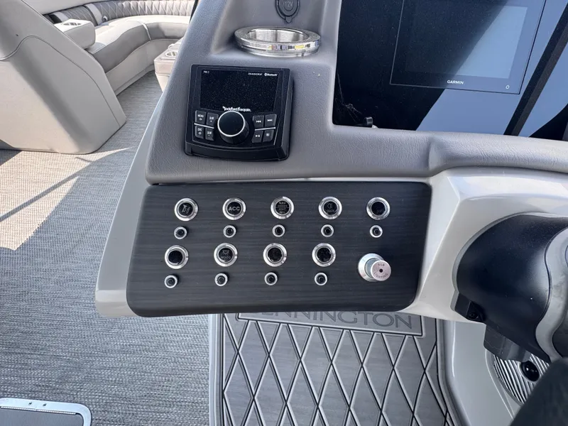 Slide: The Image of Bennington 27QFBAX2 2024 - 14