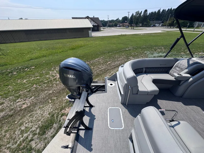 Slide: The Image of Bennington 27QFBAX2 2024 - 22