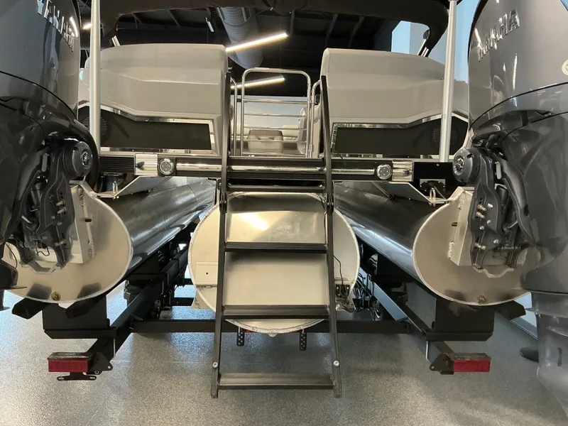 Slide: The Image of Bennington 27QFBAX2 2024 - 30