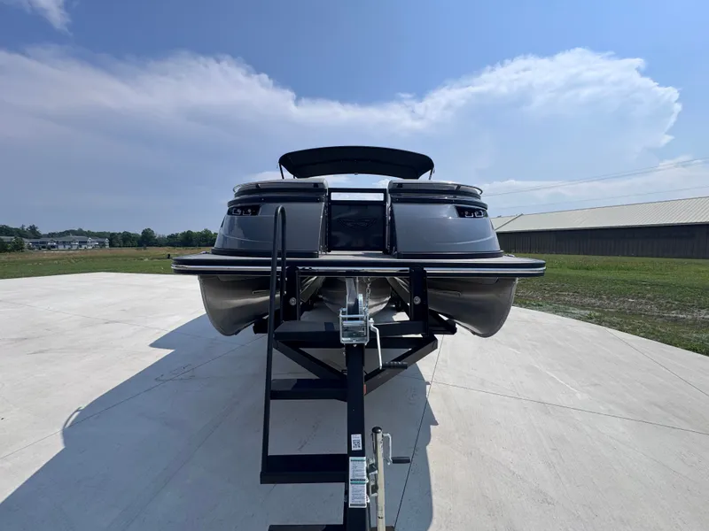 Slide: The Image of Bennington 27QFBAX2 2024 - 5