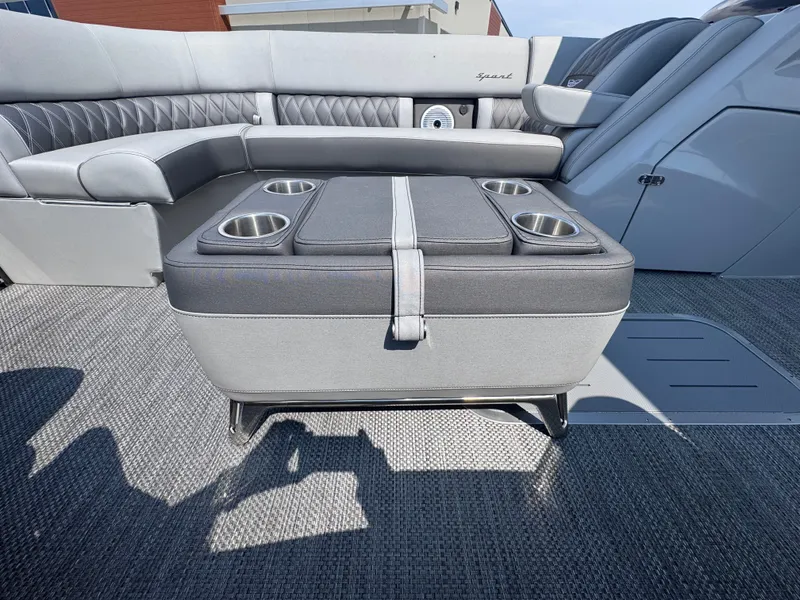 Slide: The Image of Bennington 27QFBAX2 2024 - 8