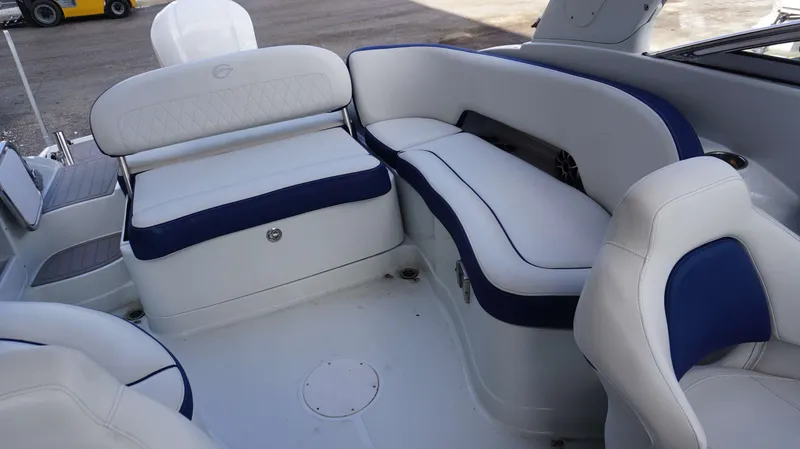 Slide: The Image of Crownline Boats 270 XSS 2020 - 13