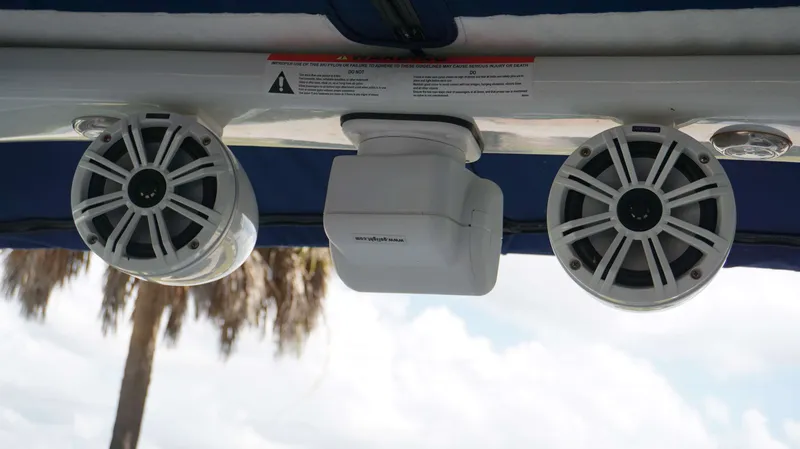 Slide: The Image of Crownline Boats 270 XSS 2020 - 21