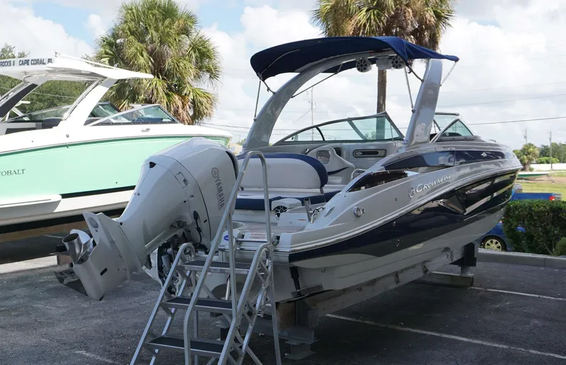 Slide: The Image of Crownline Boats 270 XSS 2020 - 4