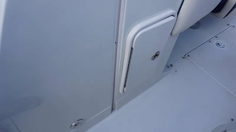 Slide: The Image of Crownline Boats 270 XSS 2020 - 9