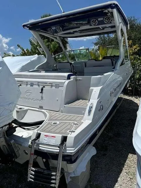 Slide: The Image of Crownline Boats 280 DC 2024 - 5