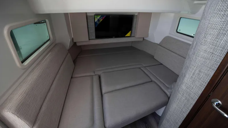 Slide: The Image of Everglades 455 Center Console 2025 - 25