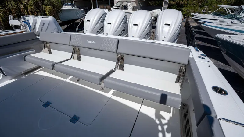 Slide: The Image of Everglades 455 Center Console 2025 - 28