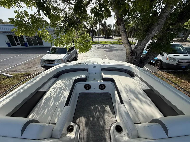 Slide: The Image of Hurricane 231 SS 2024 - 26