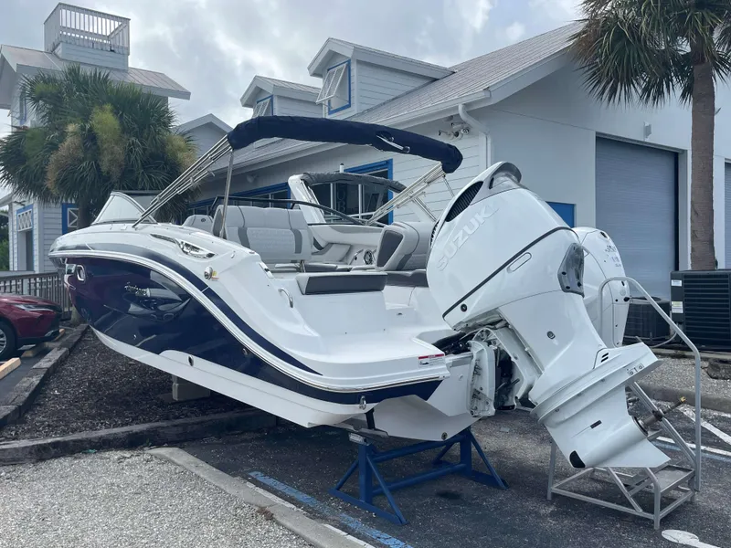 Slide: The Image of Hurricane 2600 SD 2024 - 2