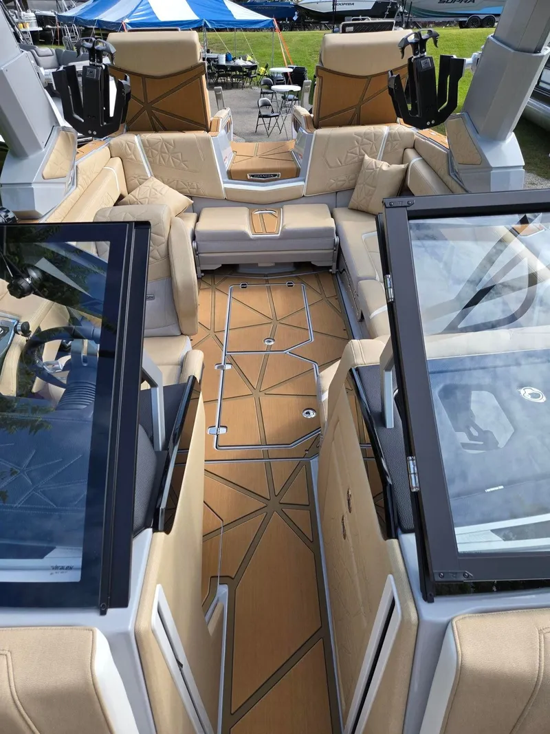 Slide: The Image of Nautique Super Air Nautique G23 Paragon 2025 - 16