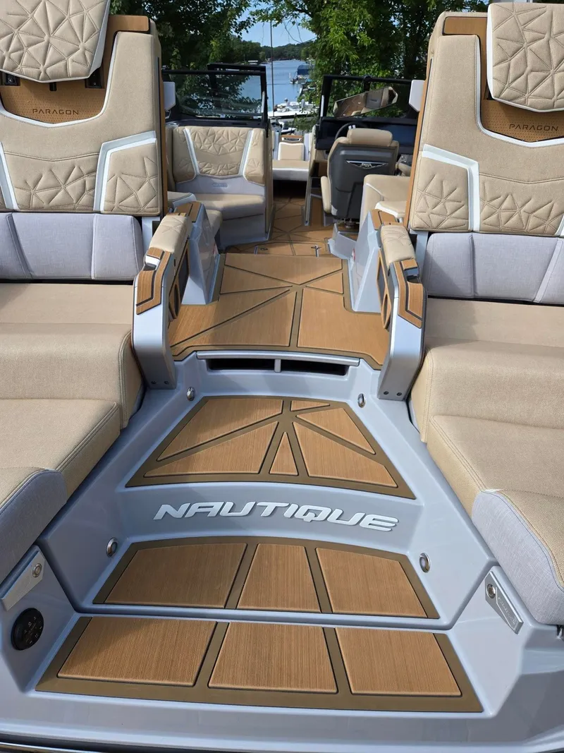 Slide: The Image of Nautique Super Air Nautique G23 Paragon 2025 - 4