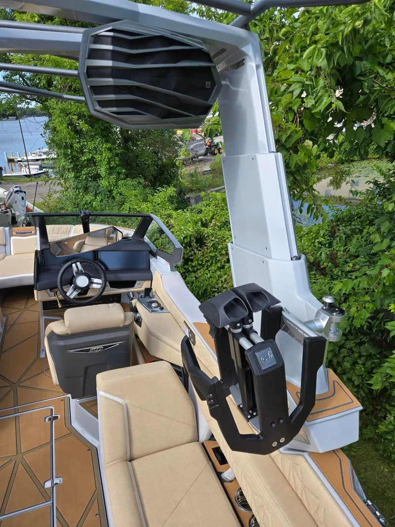 Slide: The Image of Nautique Super Air Nautique G23 Paragon 2025 - 8