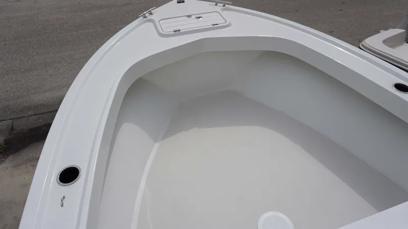 Slide: The Image of Parker Marine 1801 CS 2024 - 14