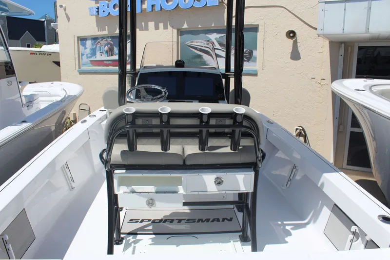 Slide: The Image of Sportsman Masters 227 Bay Boat 2024 - 10