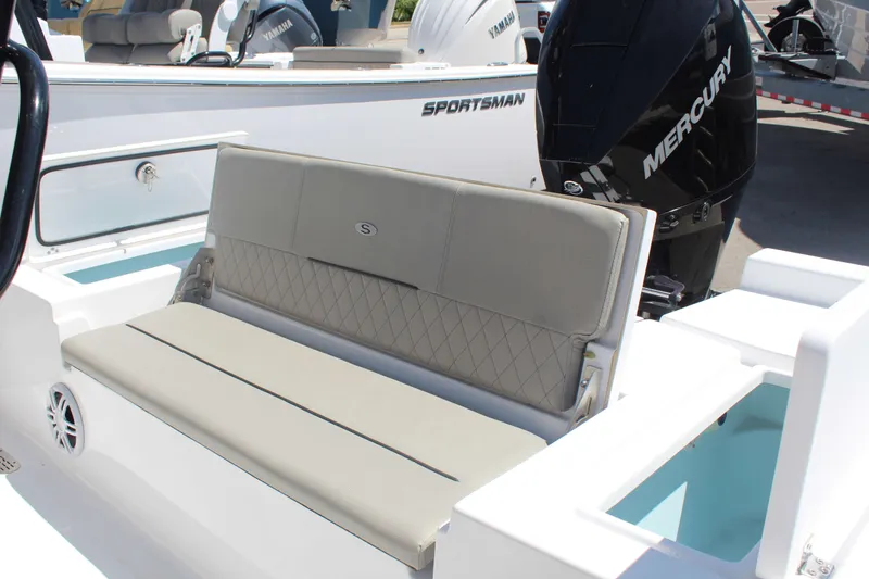 Slide: The Image of Sportsman Masters 227 Bay Boat 2024 - 11