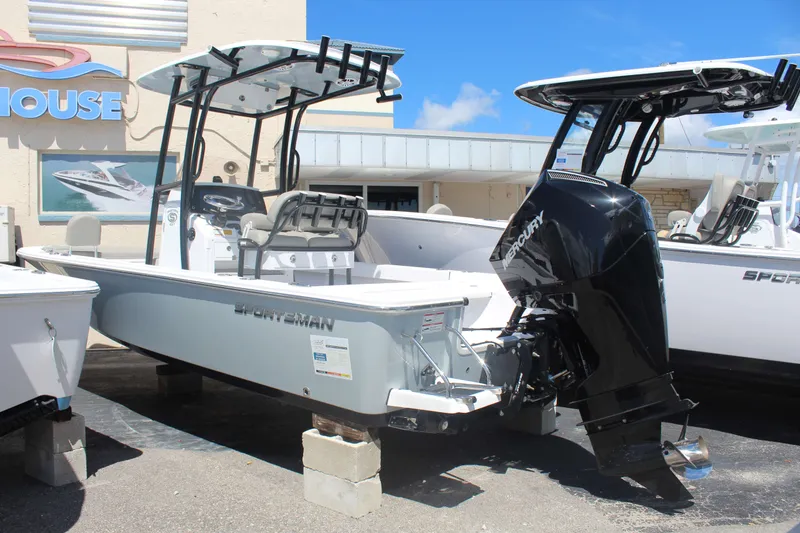 Slide: The Image of Sportsman Masters 227 Bay Boat 2024 - 3