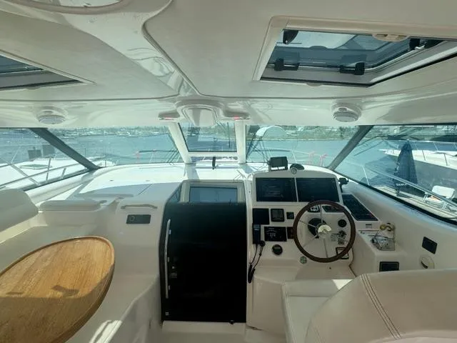 Slide: The Image of Tiara Sovran 4300 2006 - 8