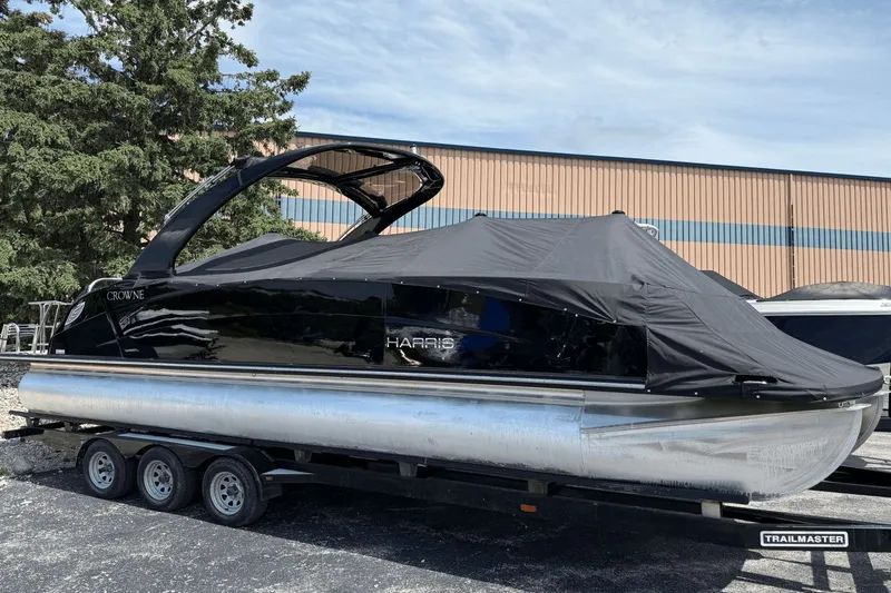 The Image of Harris Crowne 250 2022 - 0