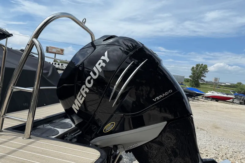 Slide: The Image of Harris Crowne 250 2022 - 21