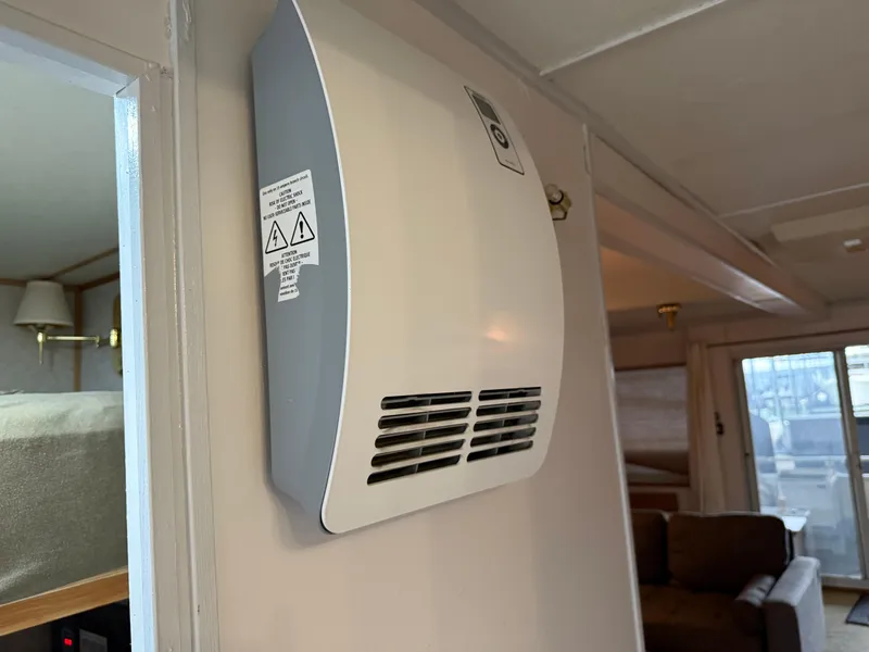 Slide: The Image of Myacht M Yacht 2001 - 54