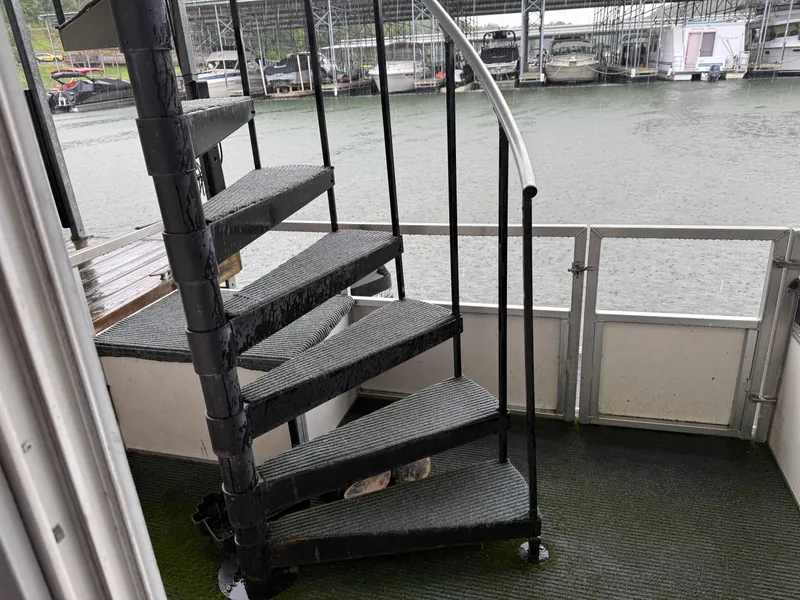 Slide: The Image of Myacht M Yacht 2001 - 68