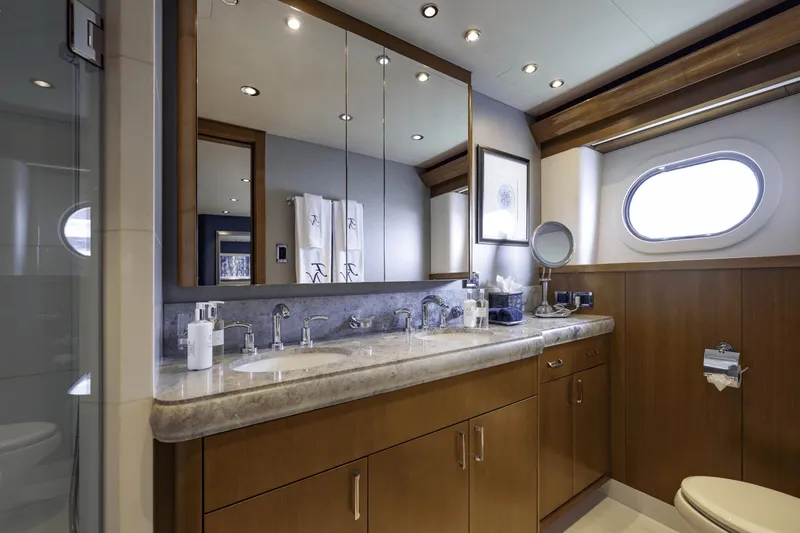 Slide: The Image of Westport 40M 2014 - 73