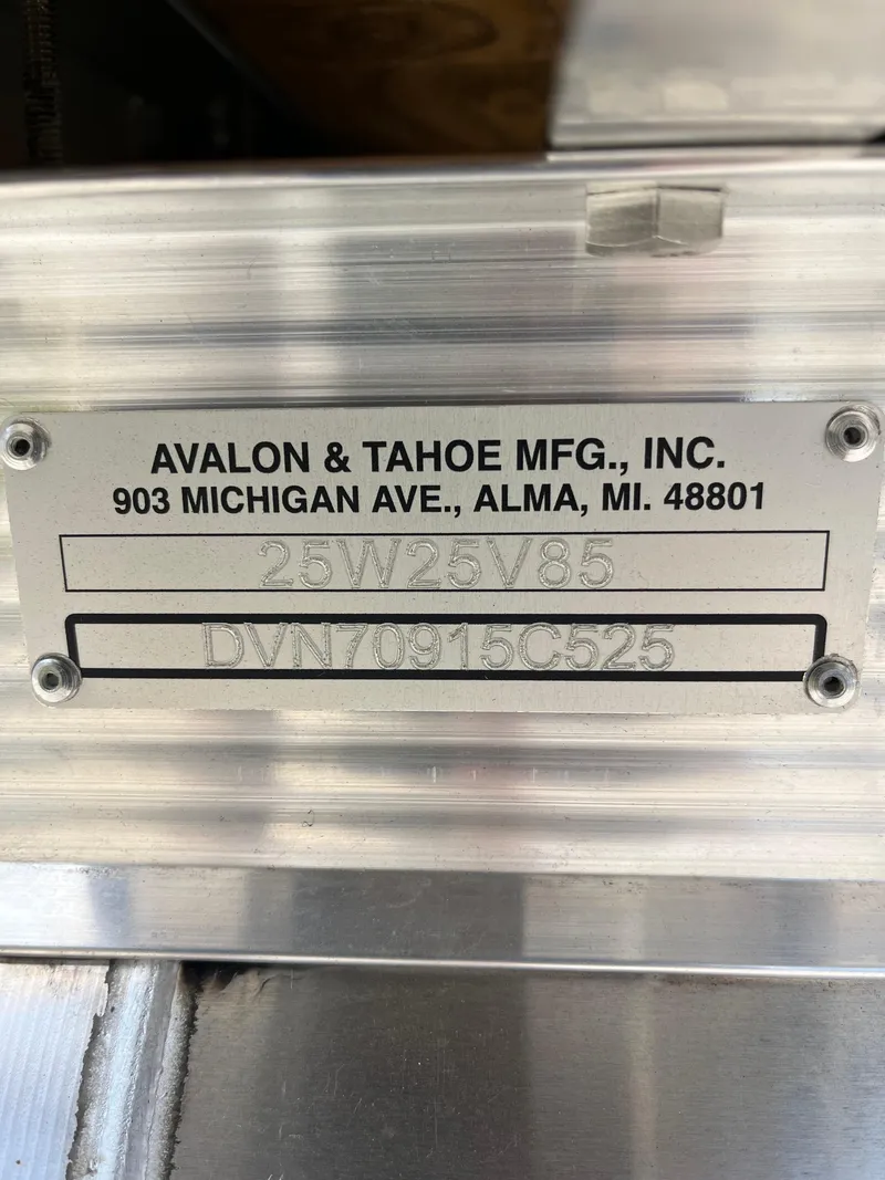 Slide: The Image of Metal plate with Avalon & Tahoe MFG details, model 2385 Venture 85, year 2025. - 20