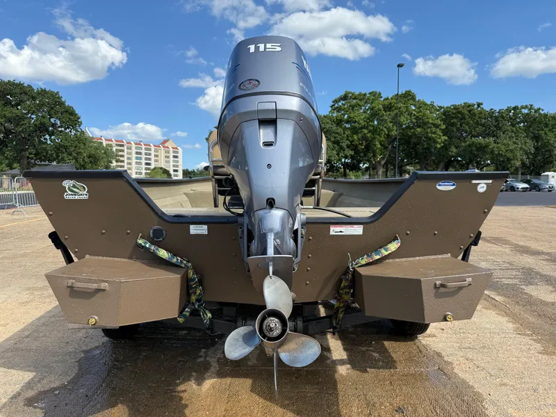 Slide: The Image of Rear view of a 2011 G3 2072cc boat with a 115 horsepower outboard motor. - 44