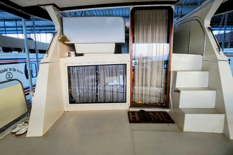 Slide: The Image of Chris-Craft 426 Catalina 1986 - 11