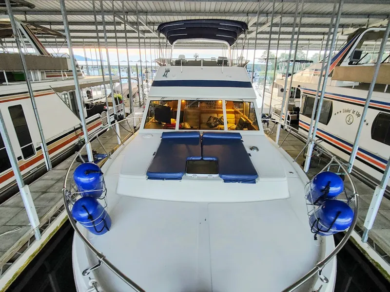 Slide: The Image of Chris-Craft 426 Catalina 1986 - 13