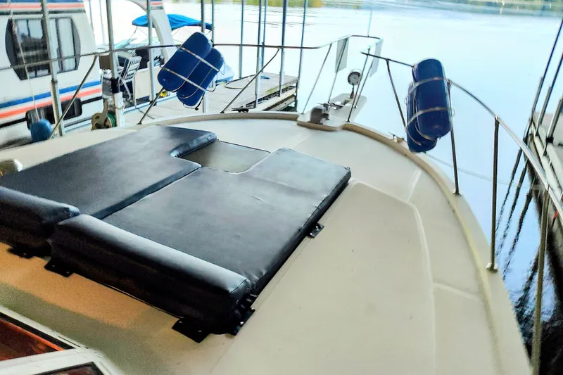 Slide: The Image of Chris-Craft 426 Catalina 1986 - 15