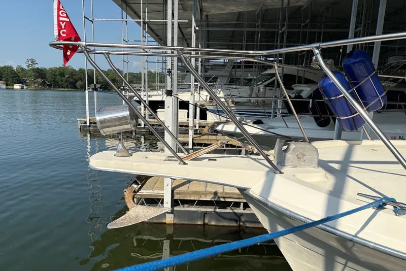 Slide: The Image of Chris-Craft 426 Catalina 1986 - 17