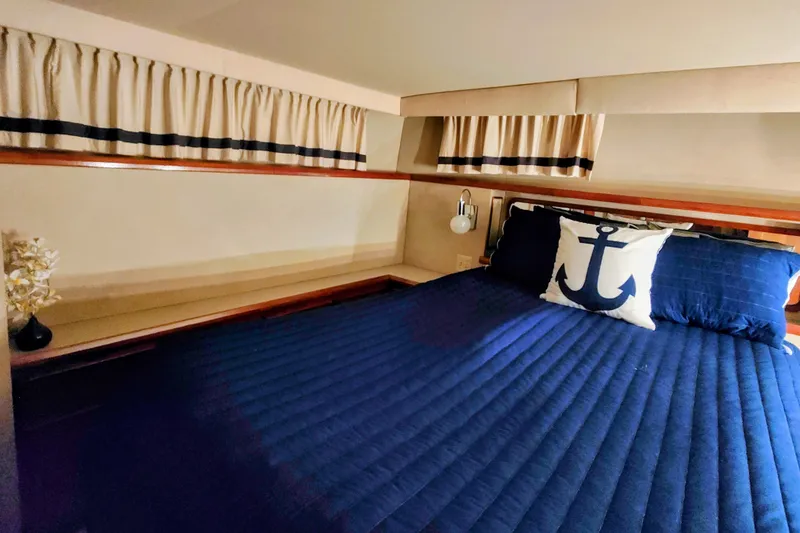 Slide: The Image of Master Stateroom - 33