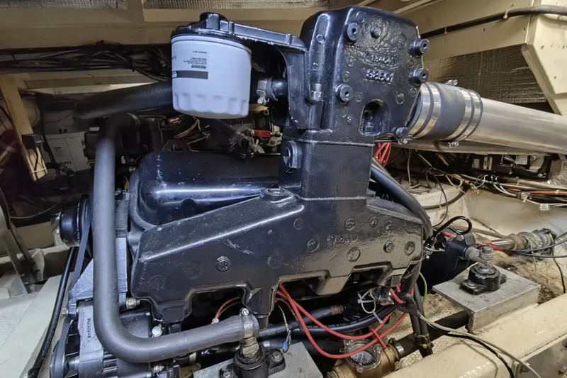 Slide: The Image of Chris-Craft 426 Catalina 1986 - 44