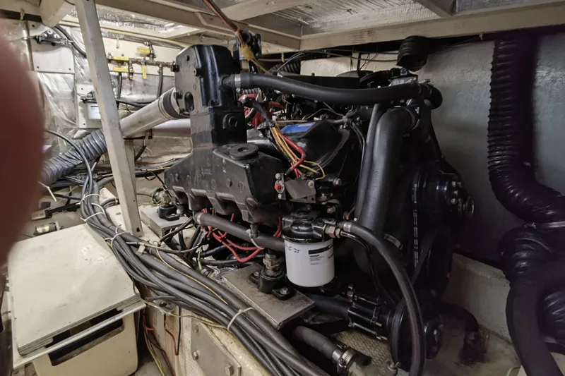 Slide: The Image of Chris-Craft 426 Catalina 1986 - 45