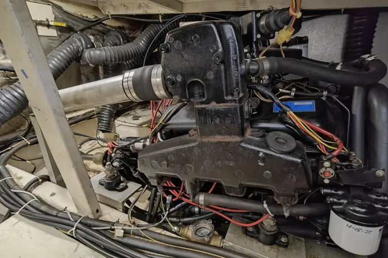 Slide: The Image of Chris-Craft 426 Catalina 1986 - 46
